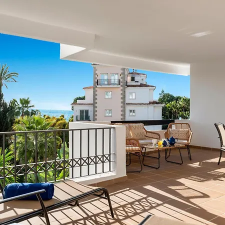 Banus Luminoso Con Vistas Al Mar *