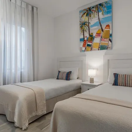 Banus Luminoso Con Vistas Al Mar *