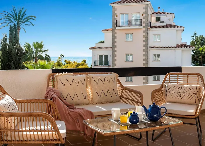 公寓 Banus Luminoso Con Vistas Al Mar 马尔韦利亚