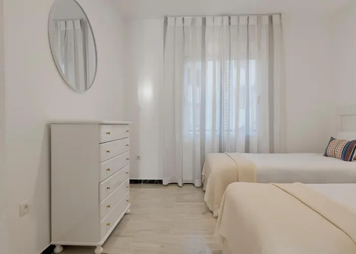 Banus Luminoso Con Vistas Al Mar 公寓