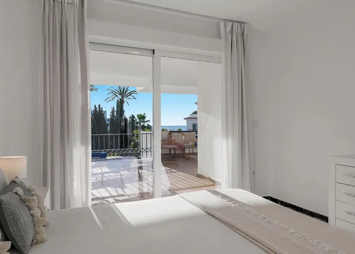 Banus Luminoso Con Vistas Al Mar 아파트